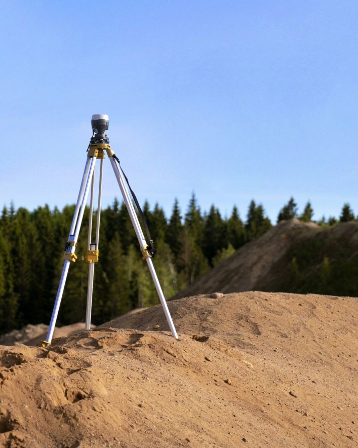 Entreprise géomètre topographe : station totale.