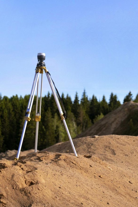 Bureau d'études aménagement paysager : station totale pour prestation topographique.